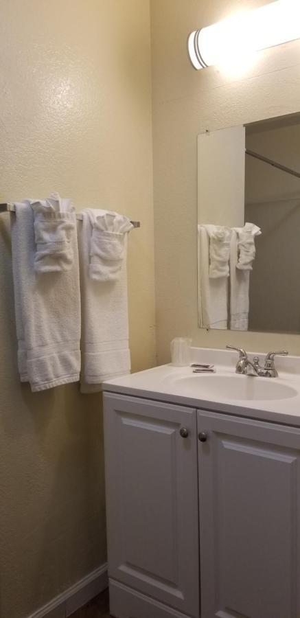 Sierra Crossing Motel Bloomington المظهر الخارجي الصورة
