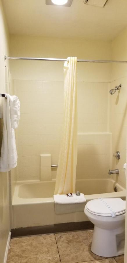 Sierra Crossing Motel Bloomington المظهر الخارجي الصورة