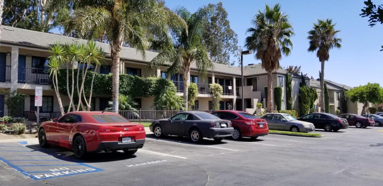 Sierra Crossing Motel Bloomington المظهر الخارجي الصورة